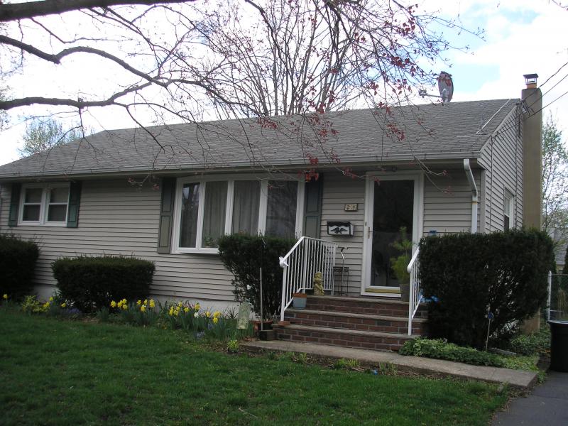 MLS #/Web ID: 2699716