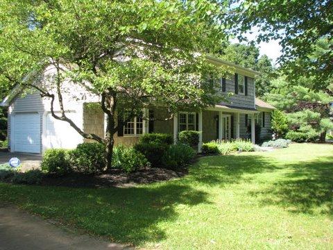 6 LEMORE CIR