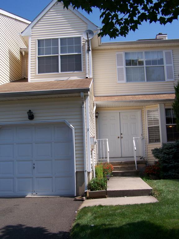 MLS #/Web ID: 2706816