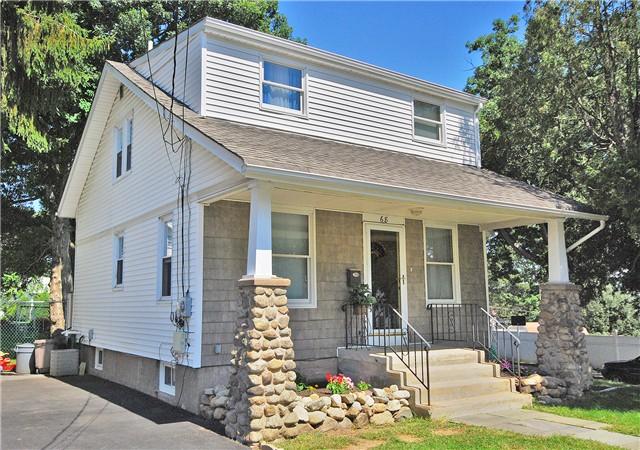 MLS #/Web ID: 2710916
