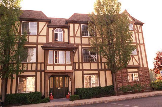 14 VILLAGE DR