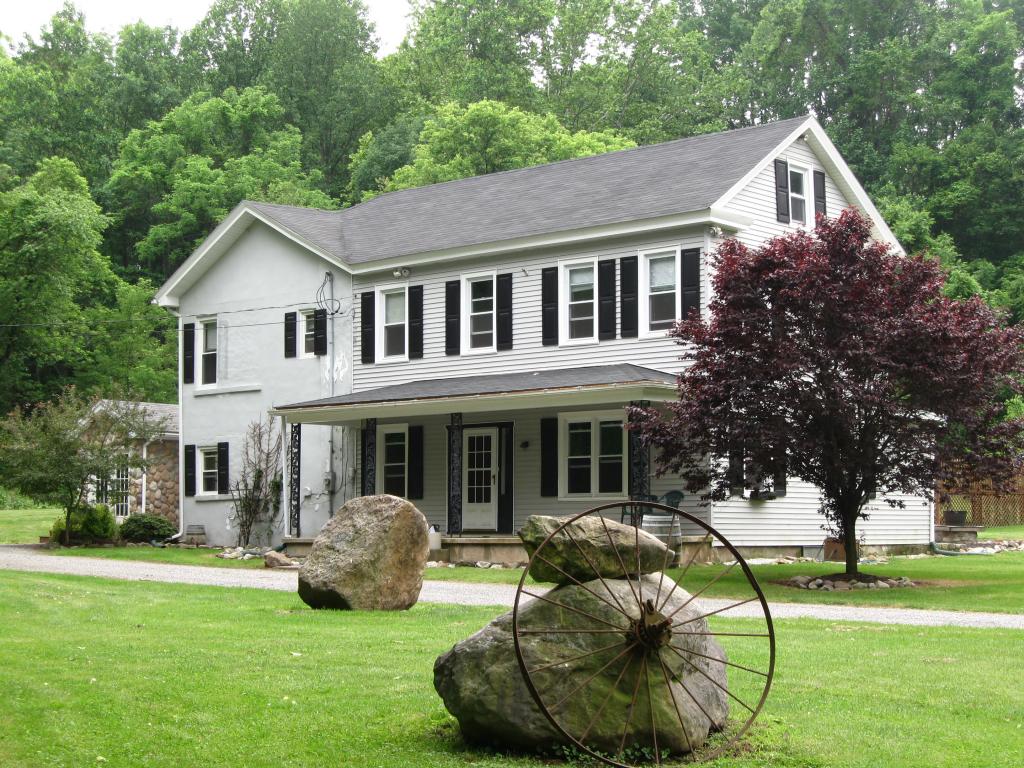 2890 RIVER ROAD