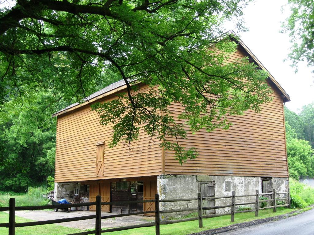 2890 RIVER ROAD