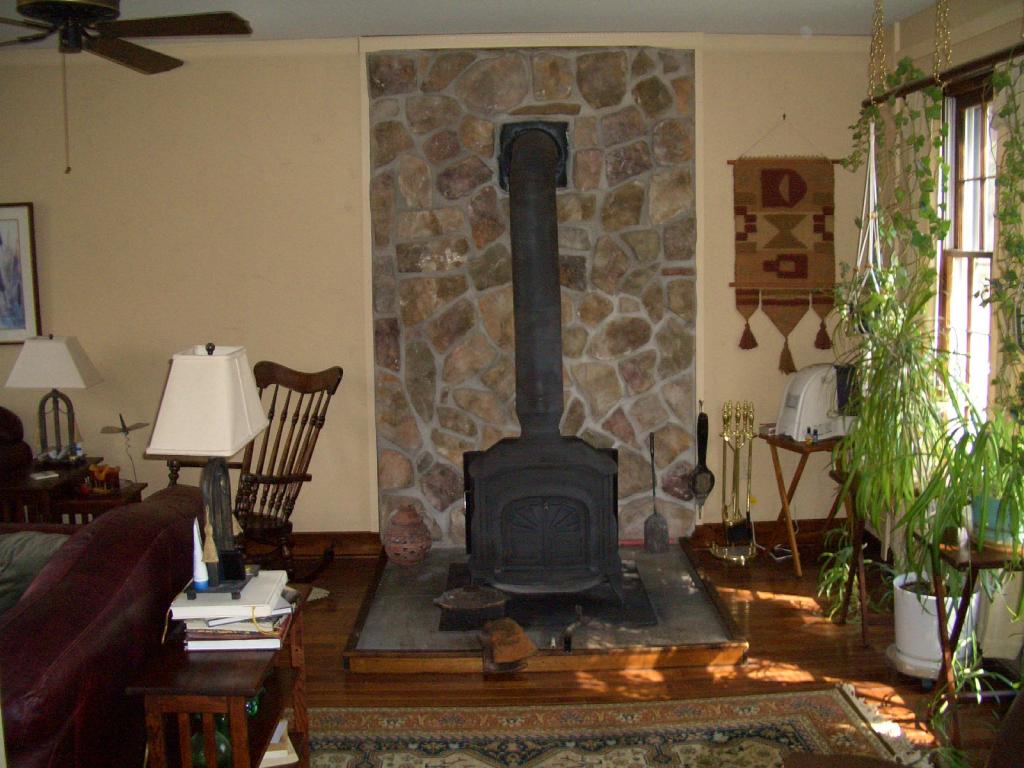 MLS #/Web ID: 2696517