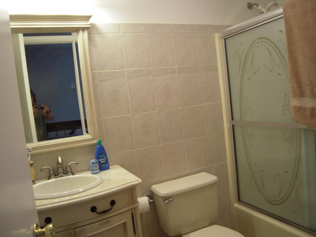 7 WOODLAND  DR