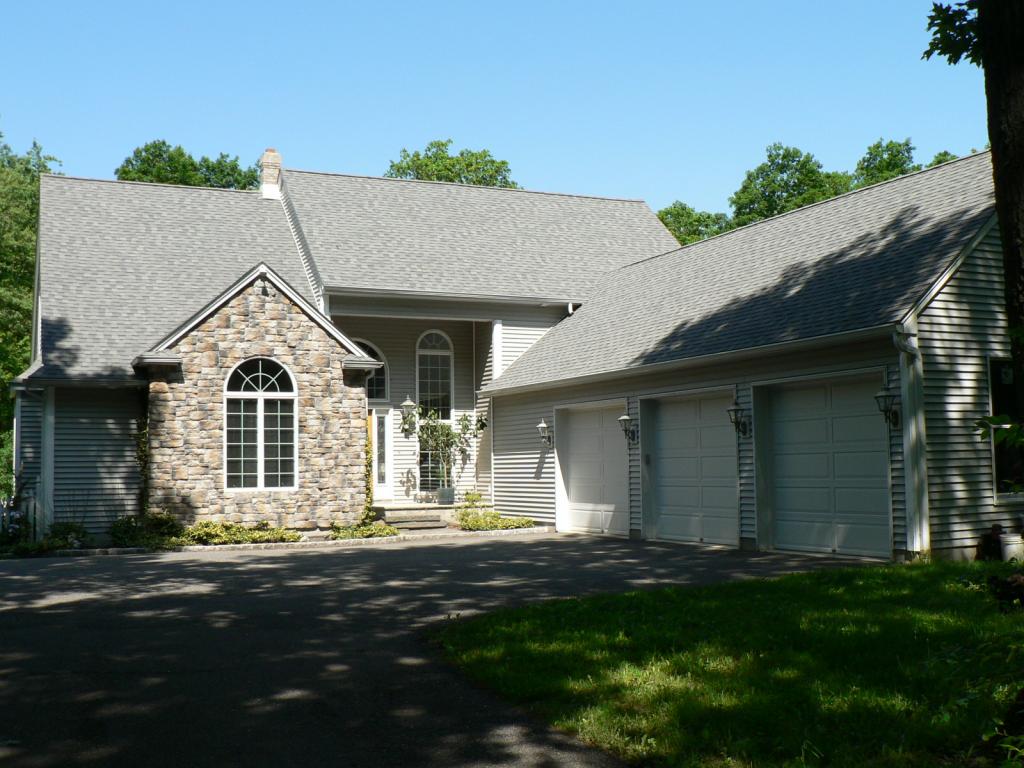 MLS #/Web ID: 2712917