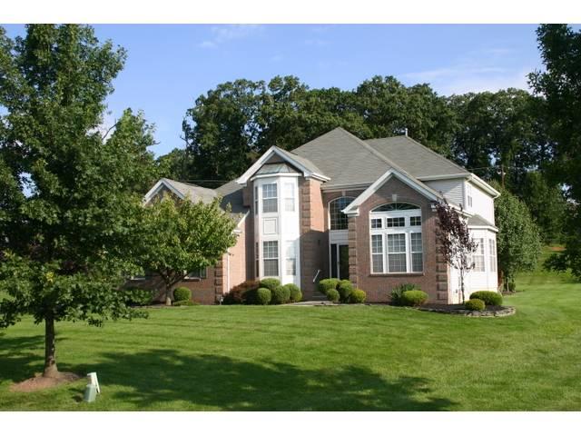 MLS #/Web ID: 2714417