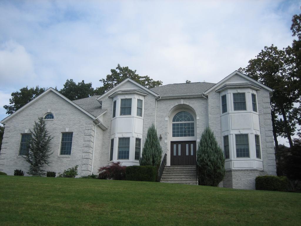 7 VICTORIA LN