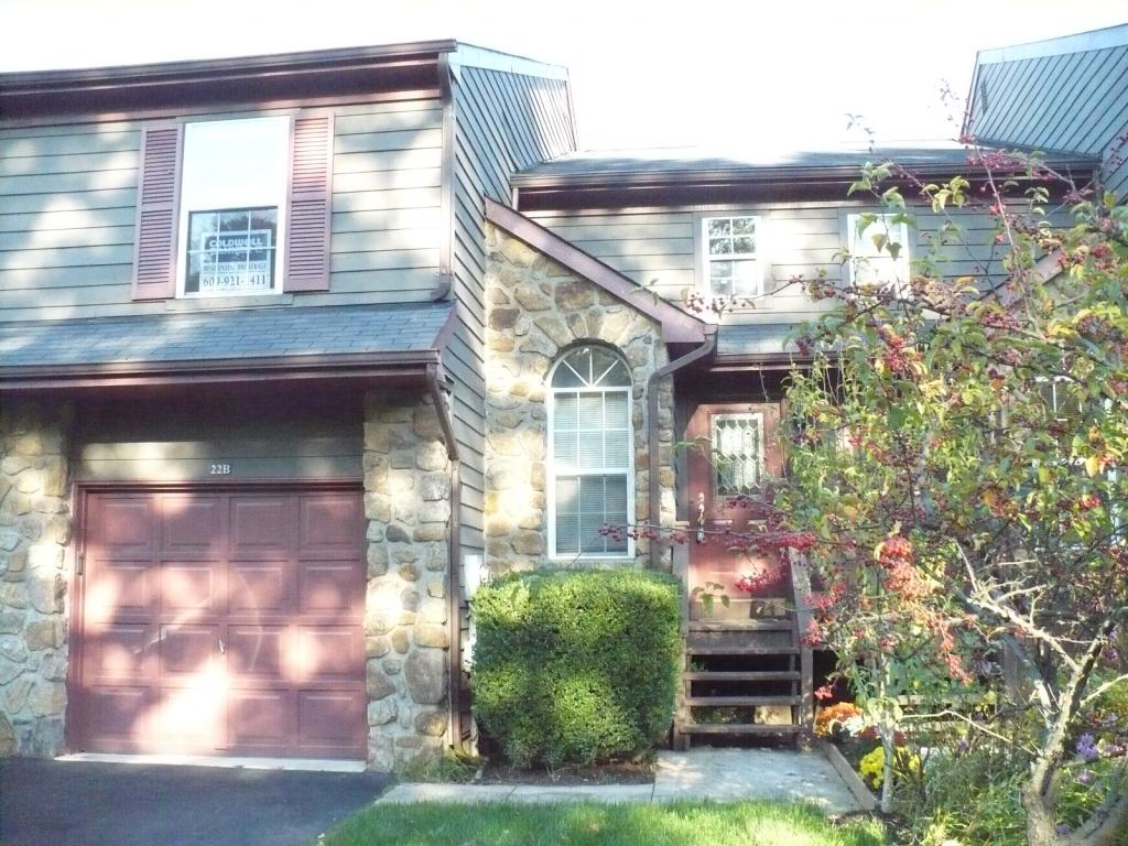 22B CHICOPEE DR