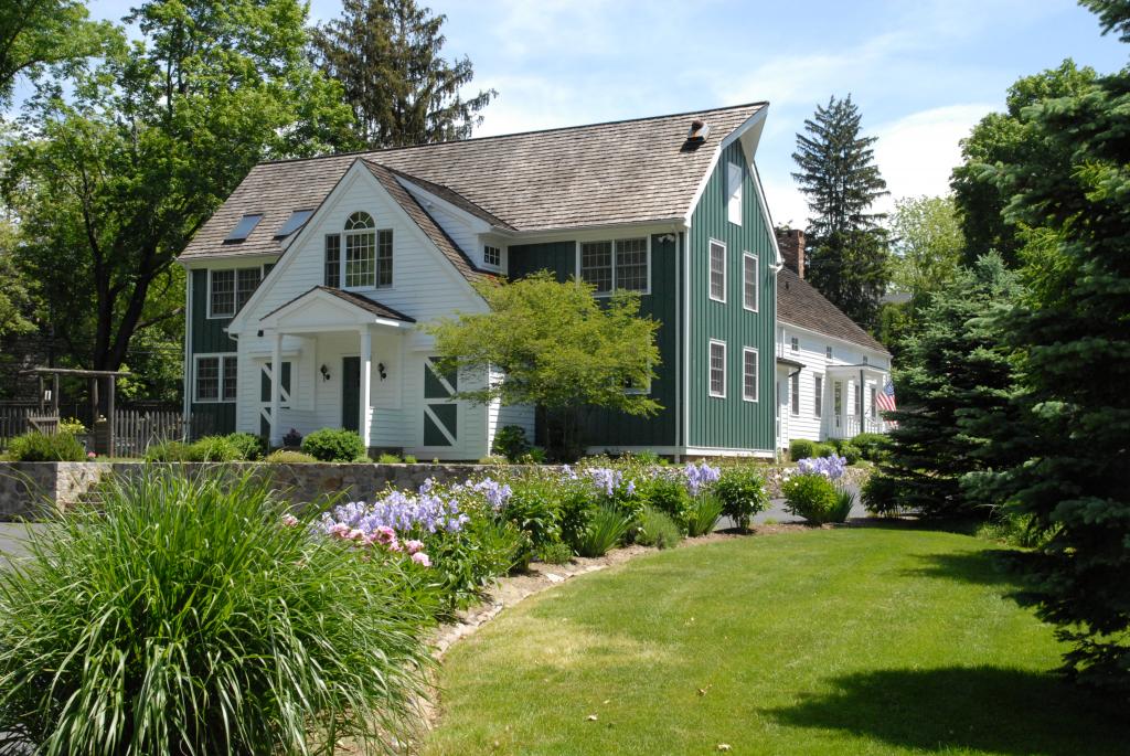 MLS #/Web ID: 2699718