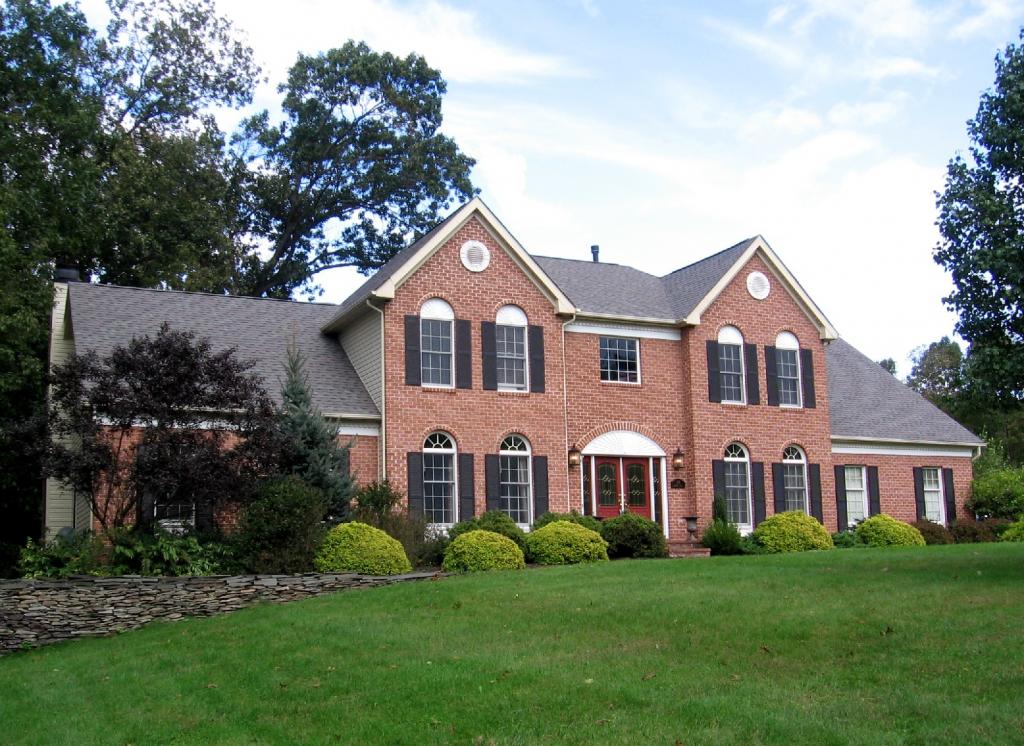 318 SUMMER RD