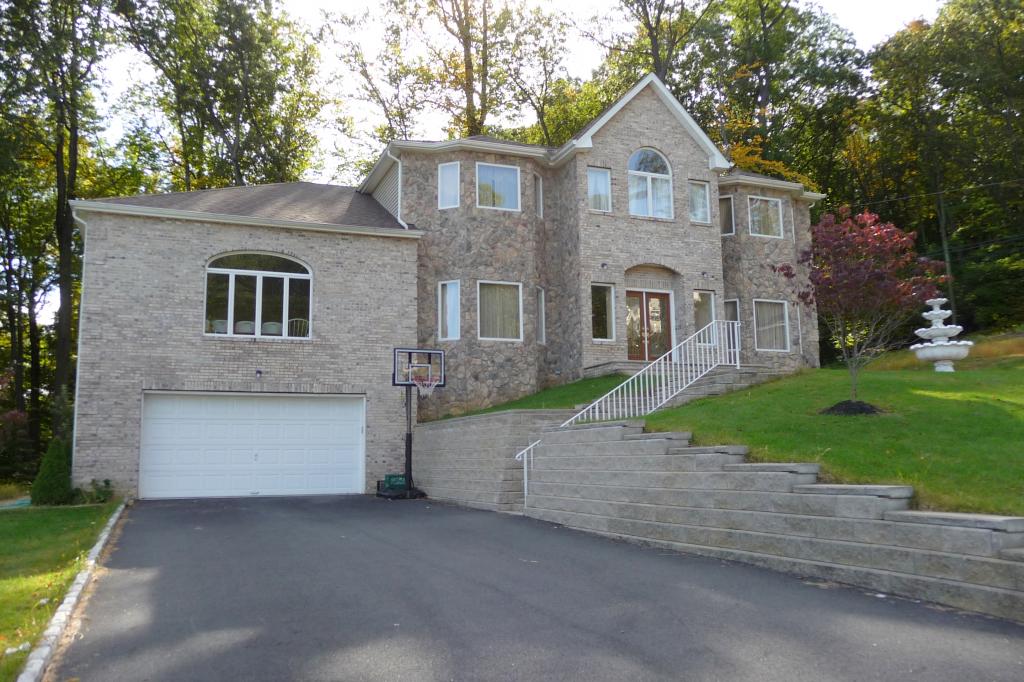 MLS #/Web ID: 2719018