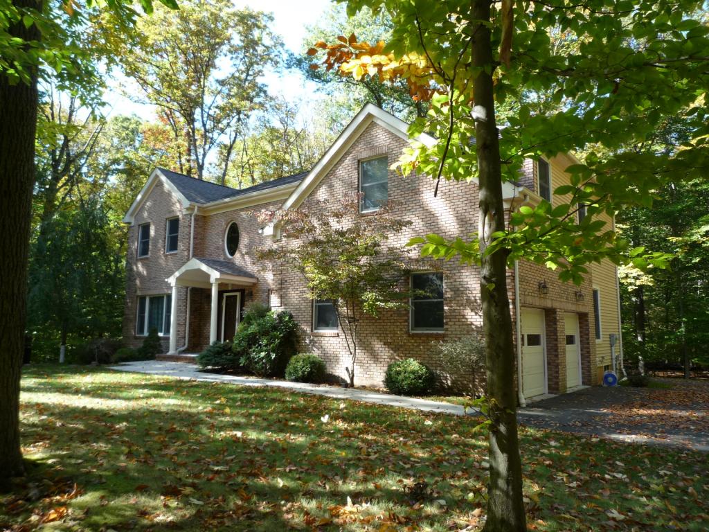 MLS #/Web ID: 2722318
