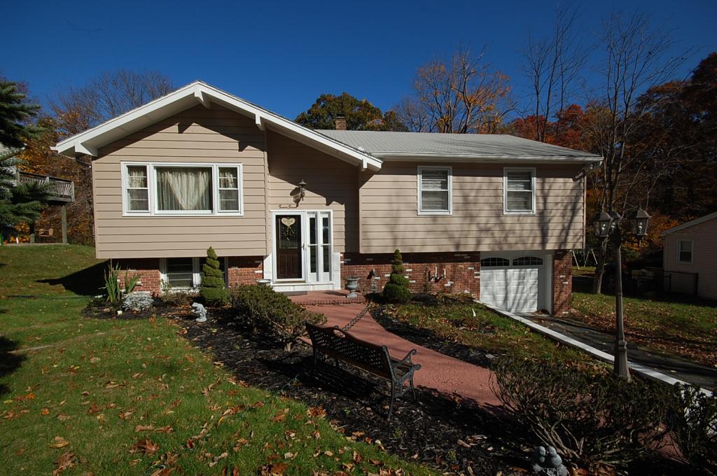 MLS #/Web ID: 2723818
