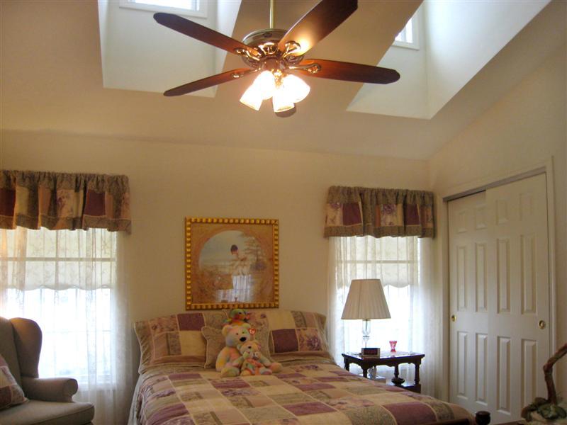 322 WINTHROP DR