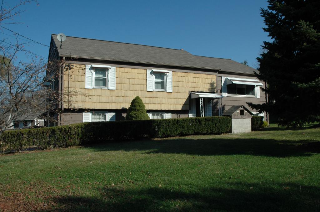 MLS #/Web ID: 2726918