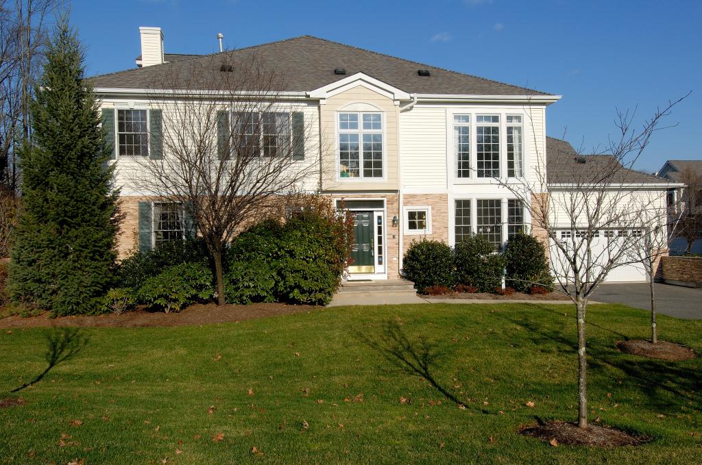1 PACIO CT