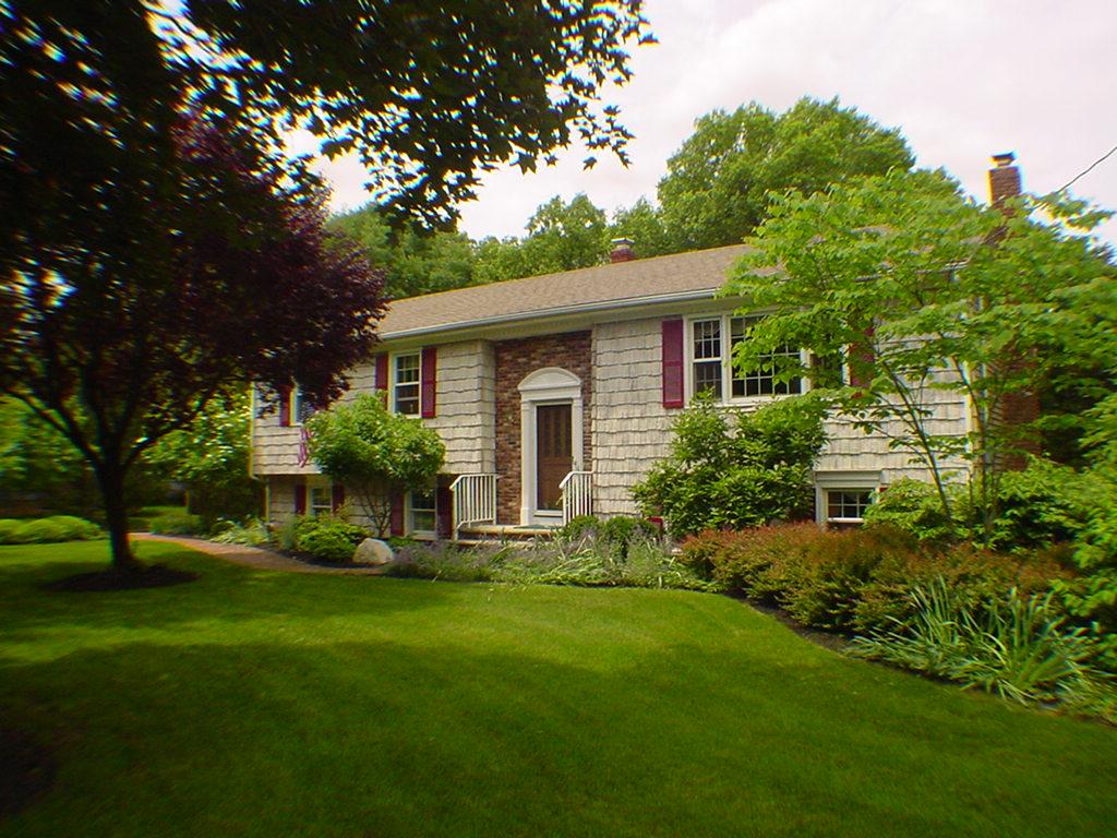 MLS #/Web ID: 2731718