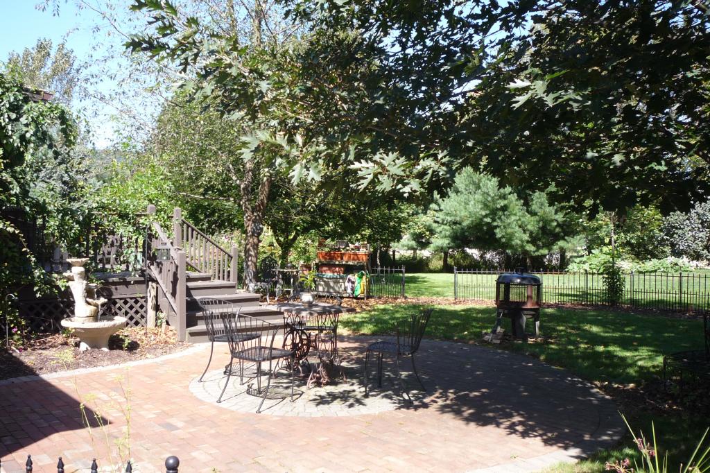 12 WARNE WAY