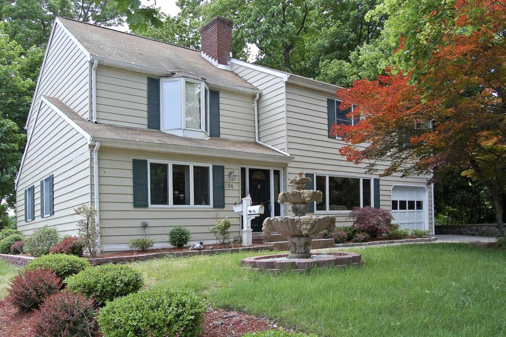 54 Jaqui Ave.