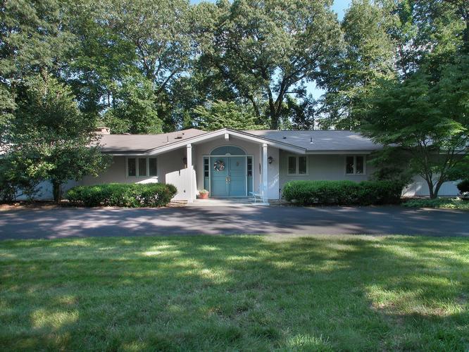 41 CREST DR