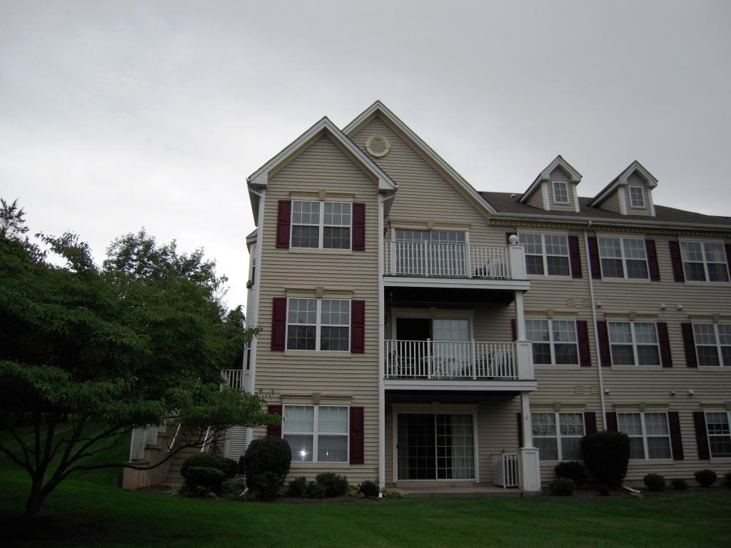 MLS #/Web ID: 2709419