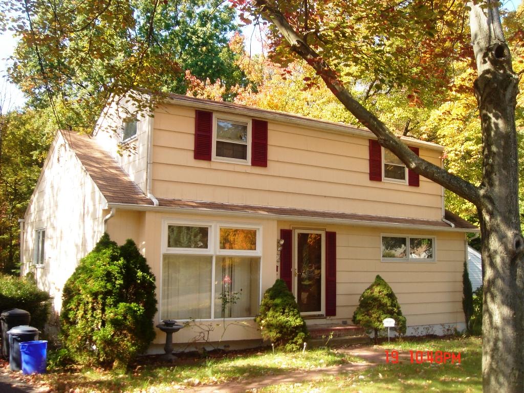 353 RICHARD WAY