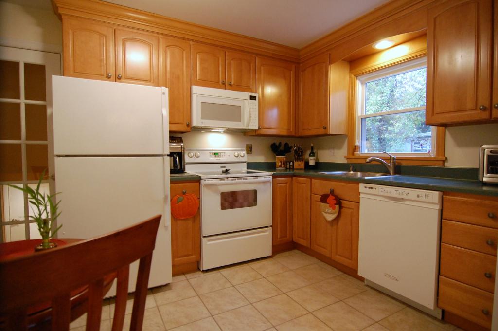 240 DEVON RD