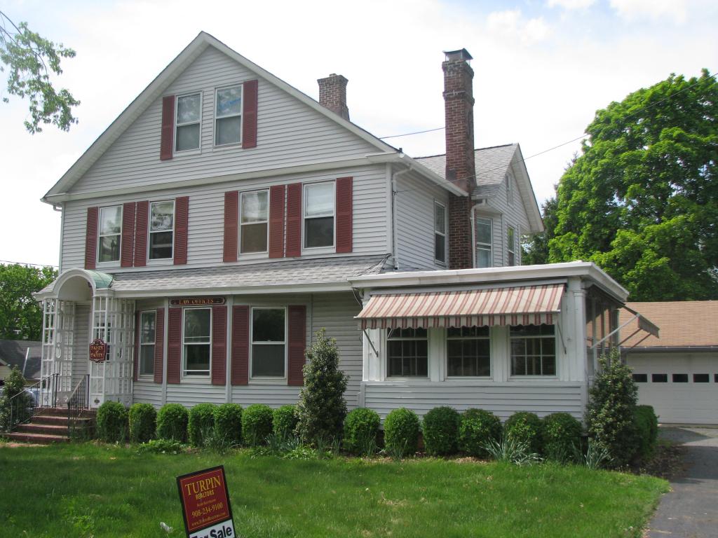 MLS #/Web ID: 2725419