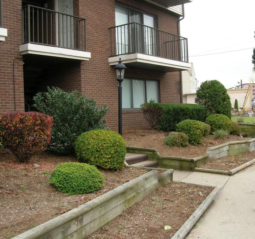 500 RIVERSIDE AVE