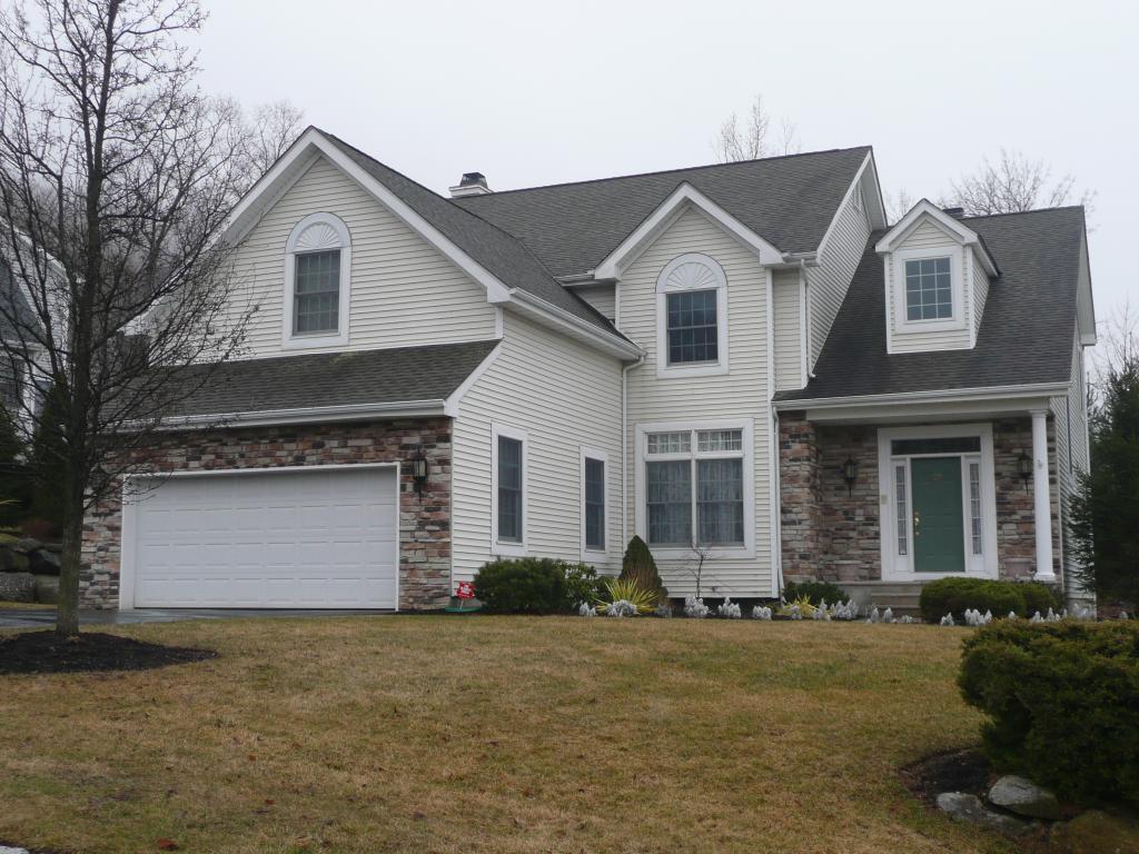 27 RAMAPO MT DR