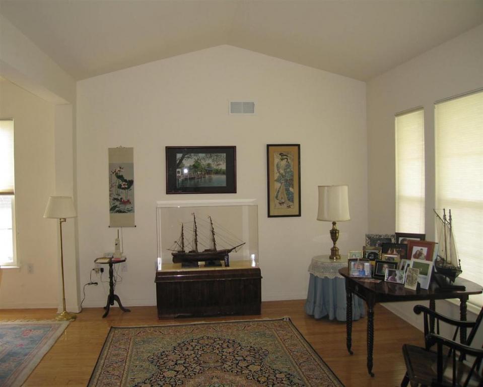 MLS #/Web ID: 2688320