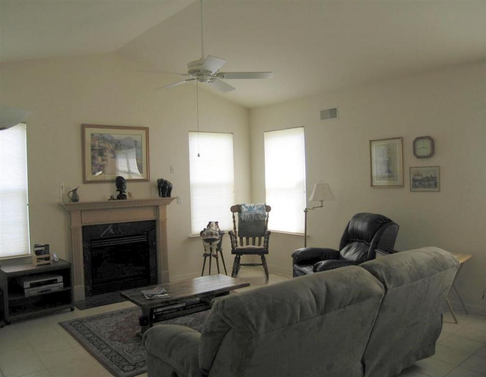 MLS #/Web ID: 2688320