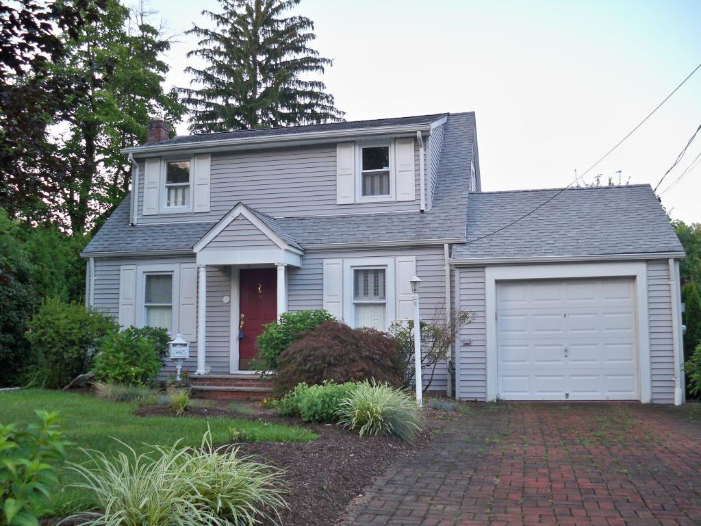 52 Overlook Avenue