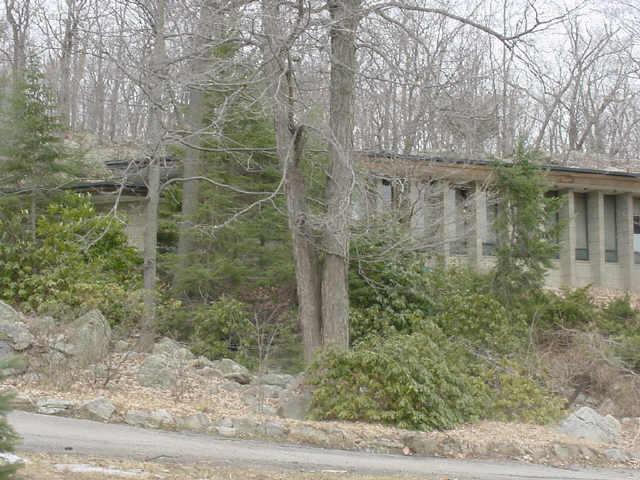MLS #/Web ID: 2705920
