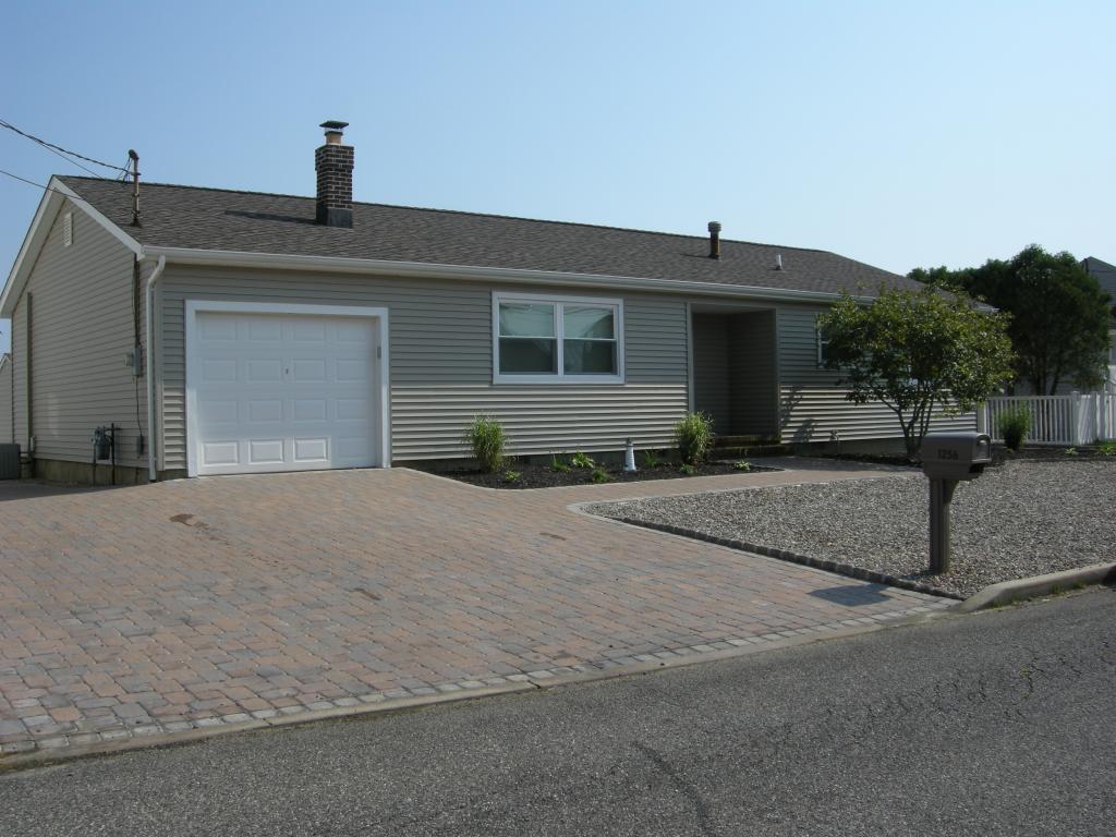 1256 CAPSTAN DR