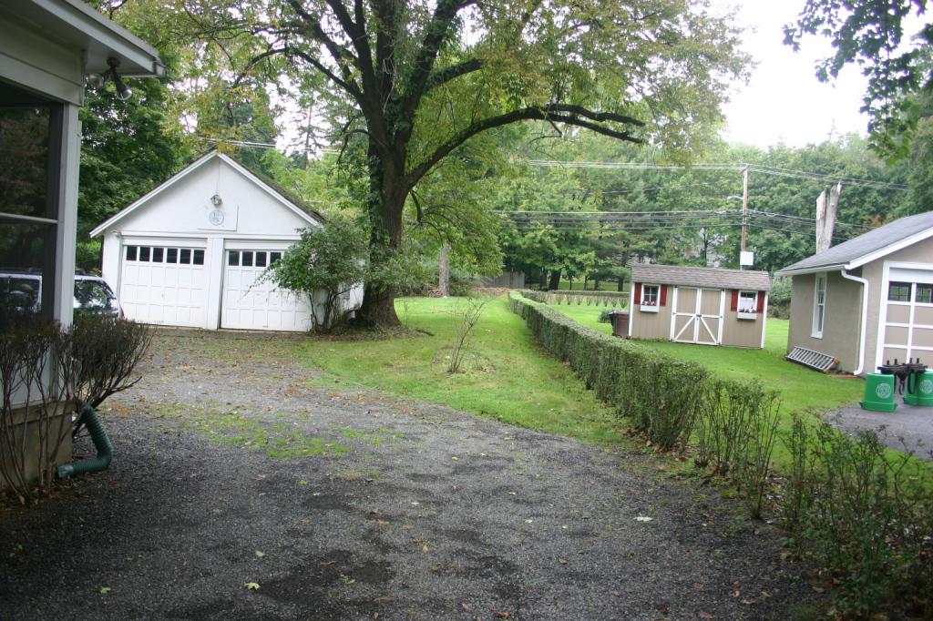 21 IDLEWILD DR