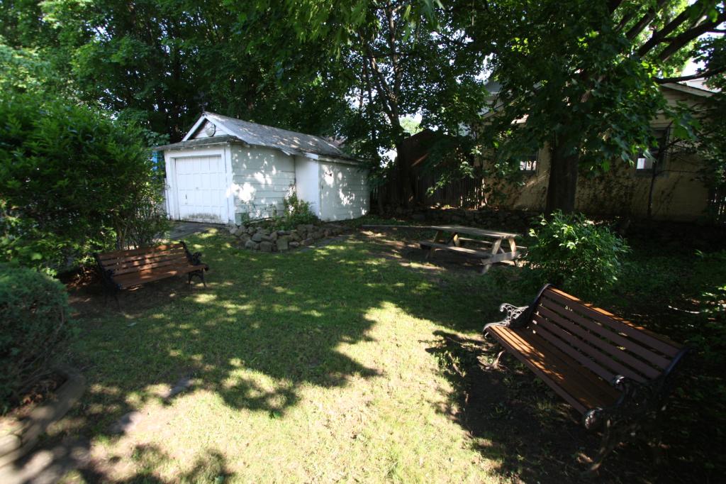 40 GOODALE AVE