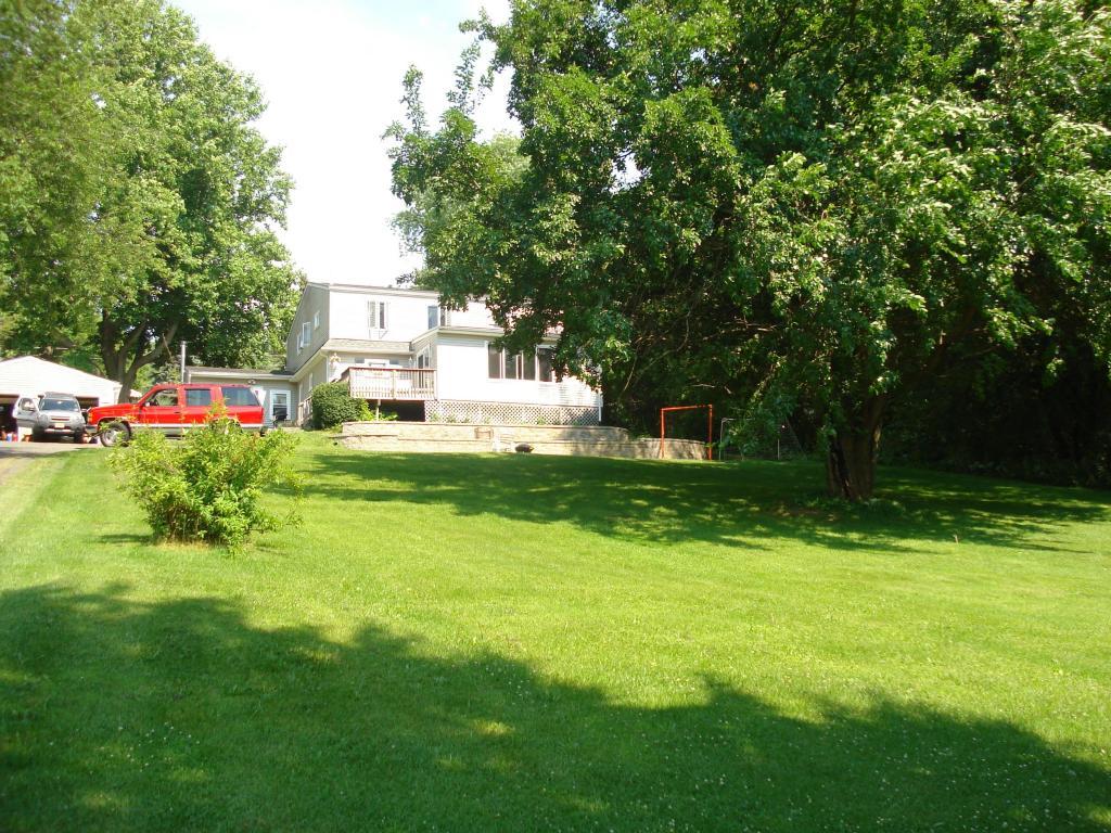 4 MADISON DR