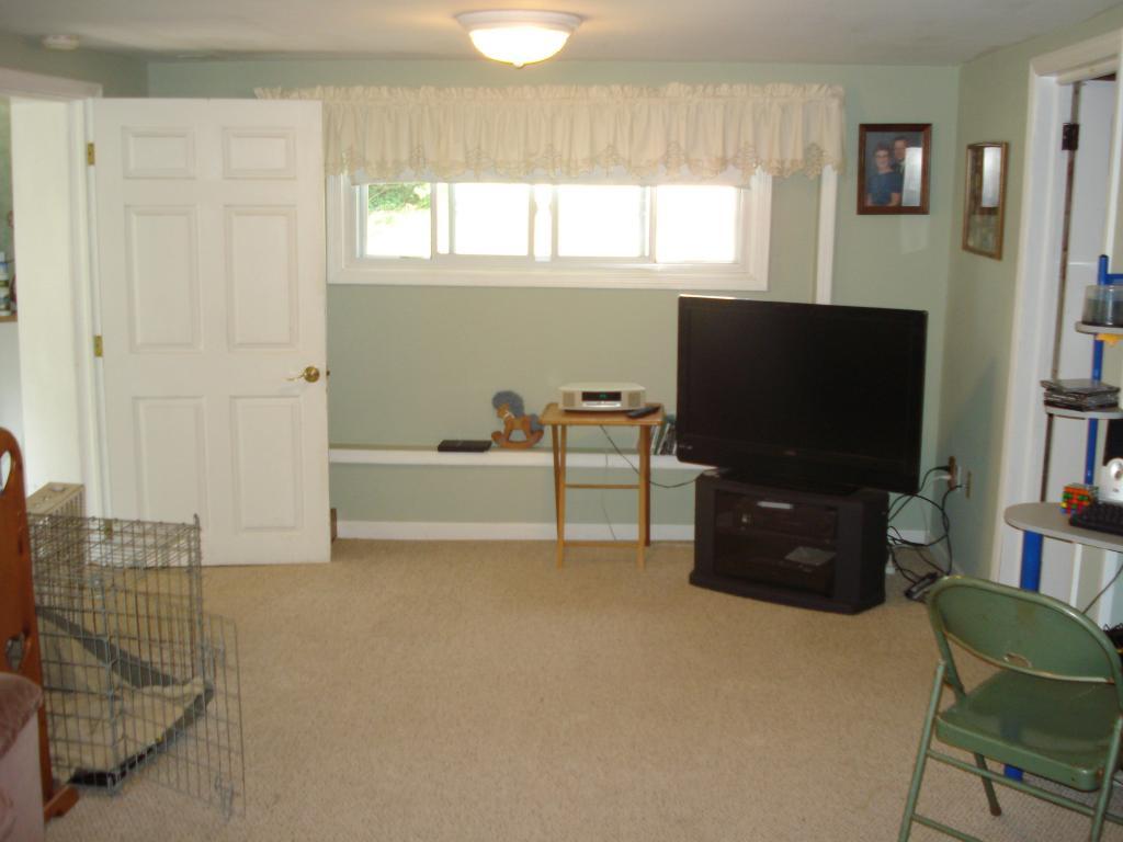 4 MADISON DR