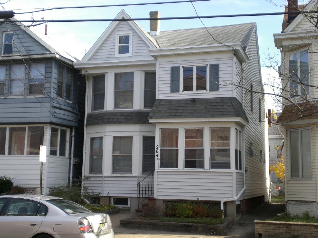 MLS #/Web ID: 2728320