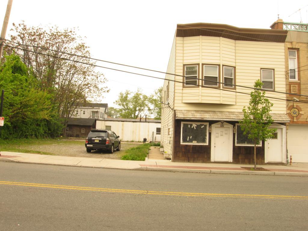 MLS #/Web ID: 2683721
