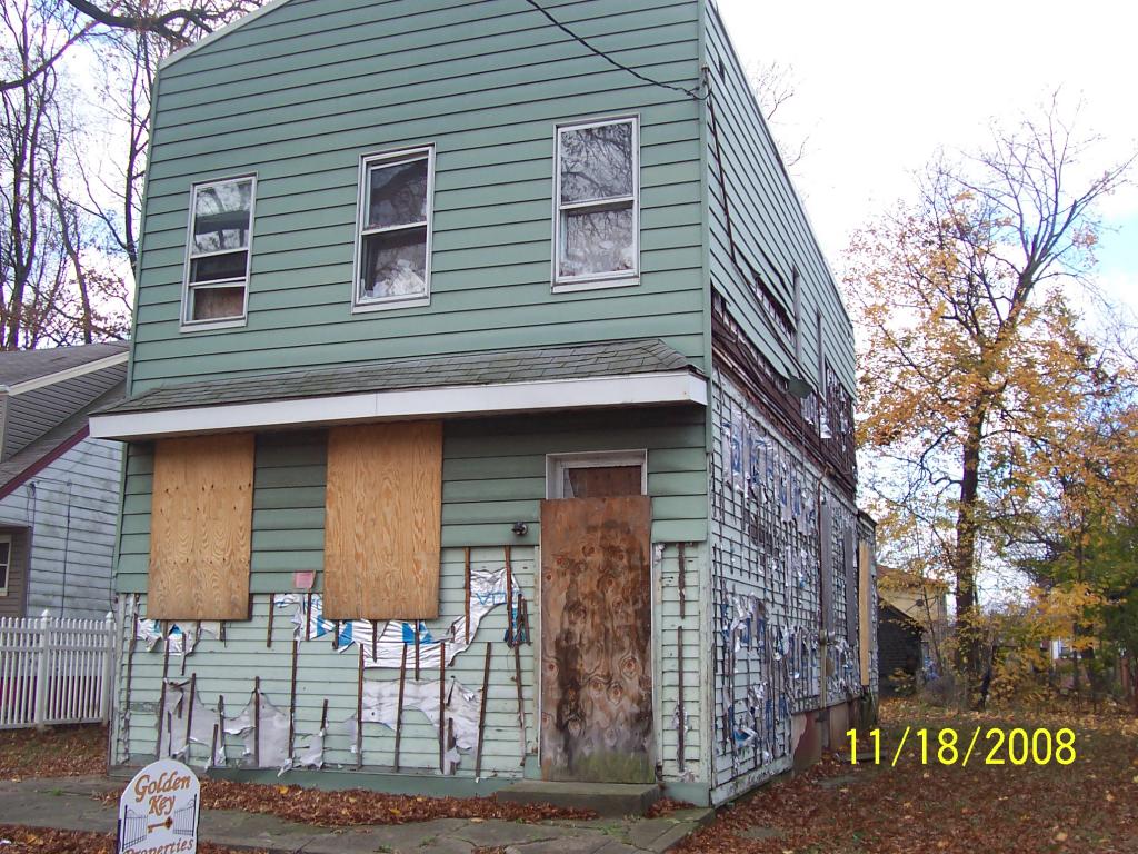 MLS #/Web ID: 2712621