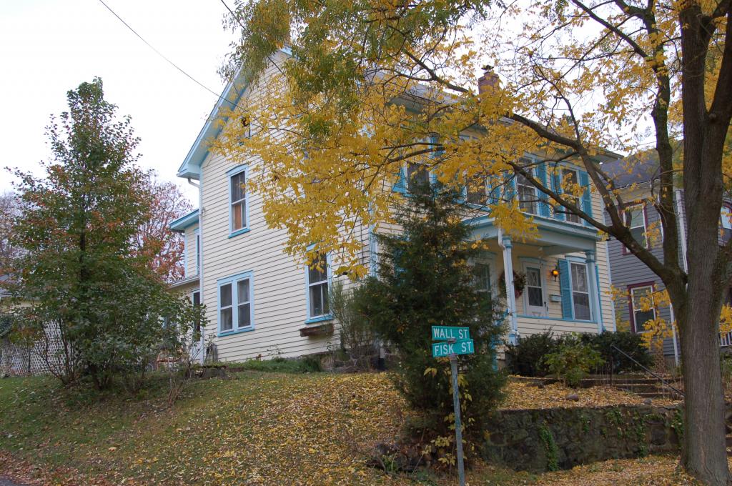 MLS #/Web ID: 2725921