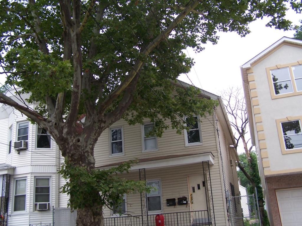 MLS #/Web ID: 2545922
