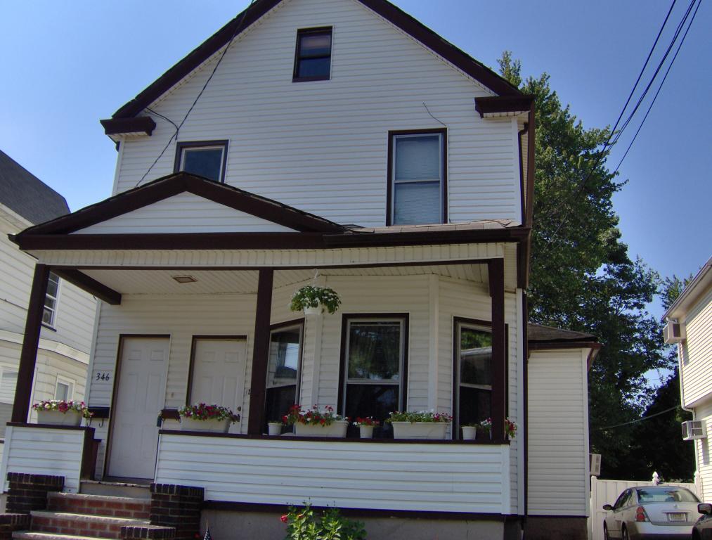 2ND FLOOR OF 2 FAMILY. STEPS TO SHOPPING, TRAIN, BUS. PARKING IN REAR. USE OF YARD. TENANT PAYS ALL UTILITIES. MAY CONSIDER PET. 