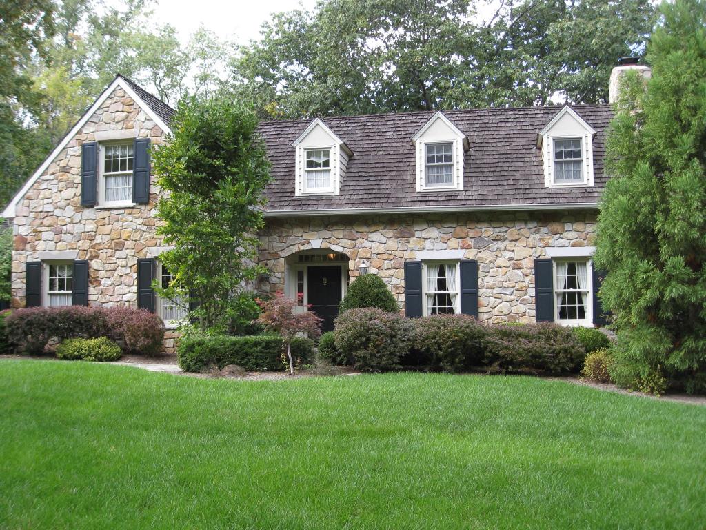40 Lloyd Road