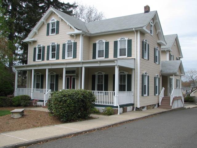 MLS #/Web ID: 2677822