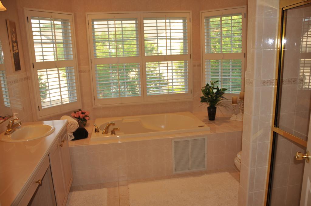 MLS #/Web ID: 2689222