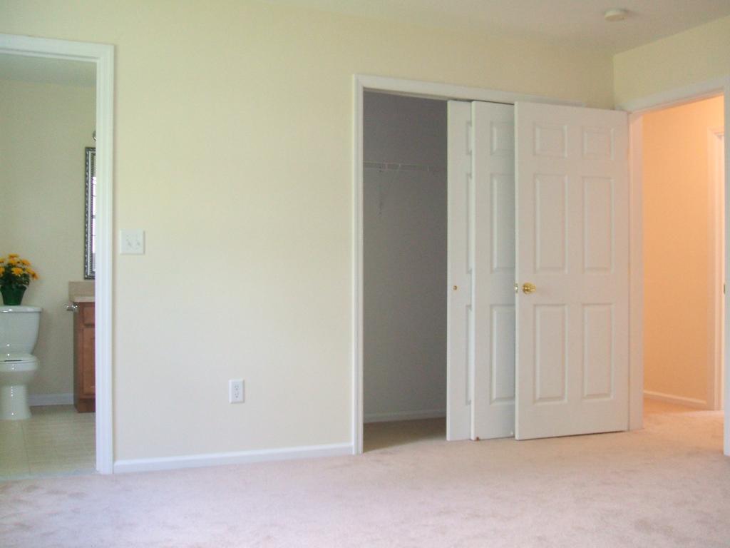MLS #/Web ID: 2689422